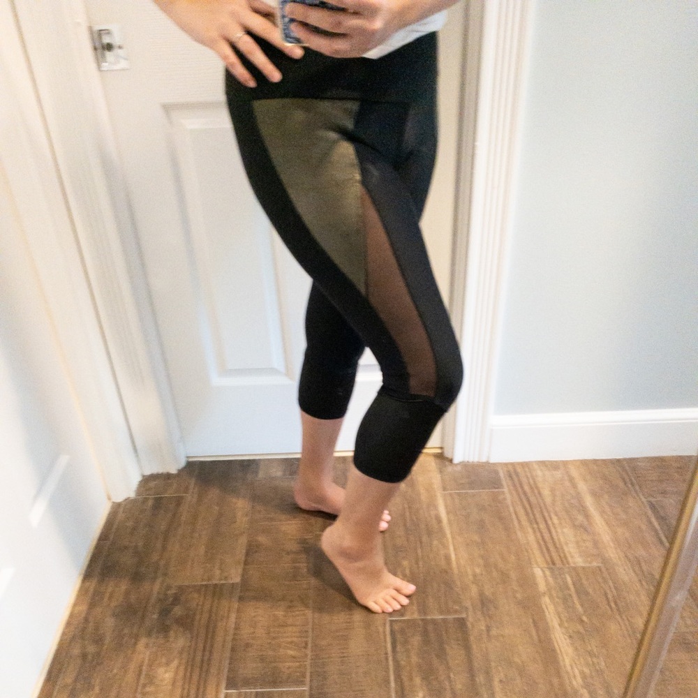 Onzie Gold Panel Leggings